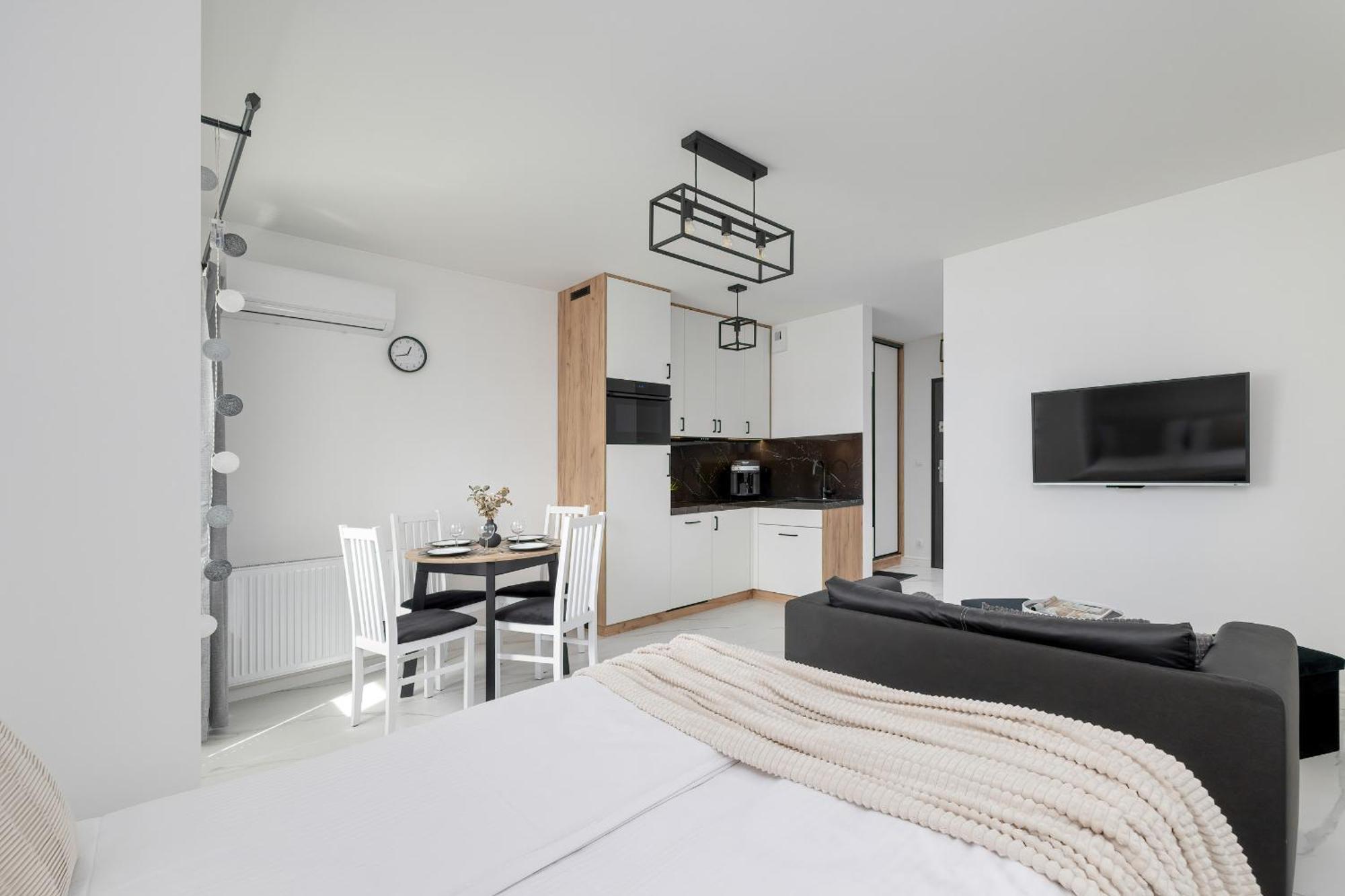 Plac Slowianski Apartments With Balcony Swinoujscie Center By Noclegi Renters Ngoại thất bức ảnh